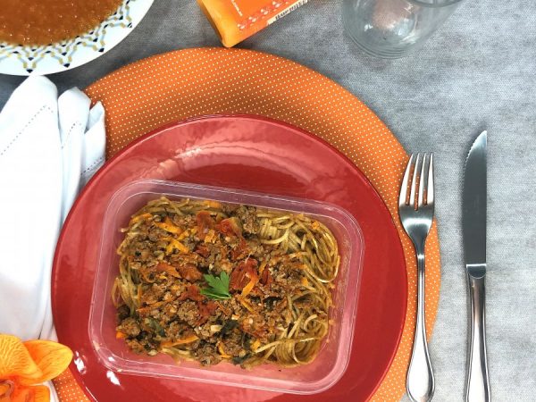 Spaghetti integral ao molho bolonhesa