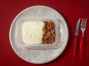 Ragu de patinho e purê de batata inglesa – (250G)