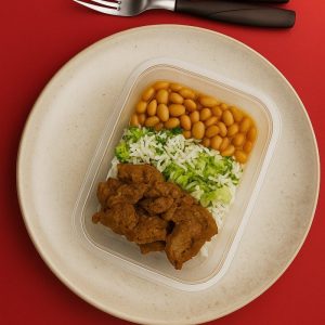 Filé mignon suíno grelhado com arroz com brócolis e feijão